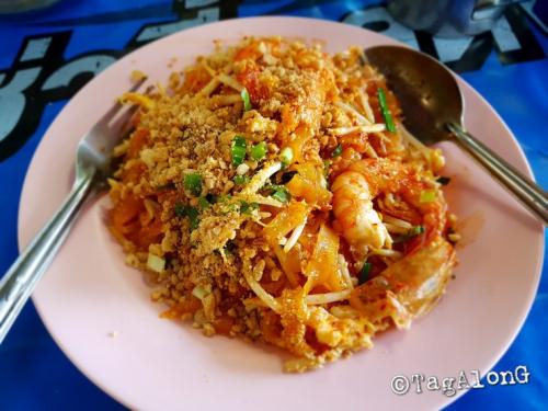 ผัดไทย…วัดไชโย